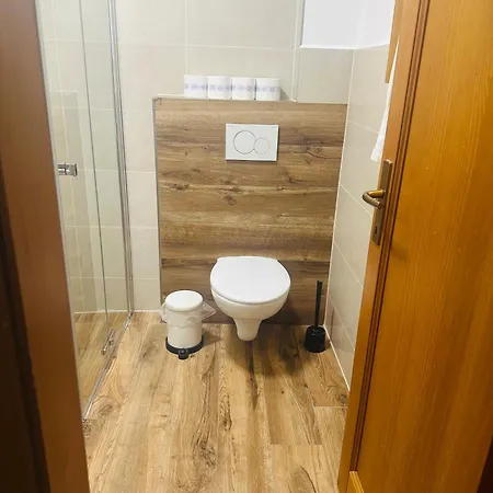 Drevenica Janosik בית כפרי טרצ'ובה